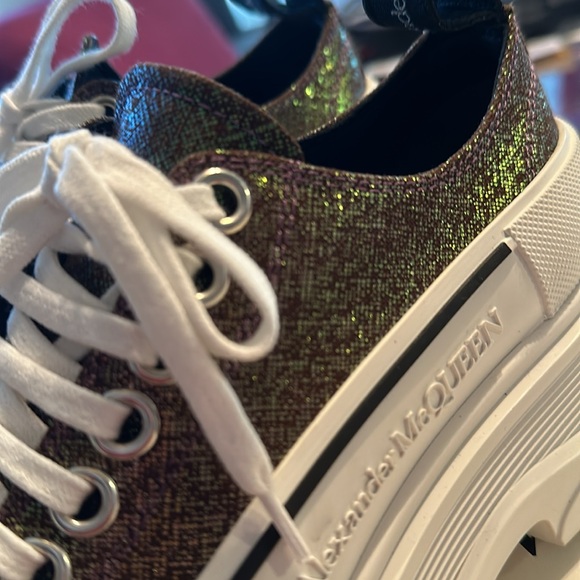 Alexander Mc Queen women new with a box size 5-5 - Picture 13 of 13